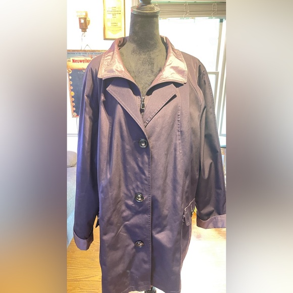 Vintage Gallery Woman's Coat W/ Removable Liner Black With Purple Cuffs Size 2X - Picture 1 of 10